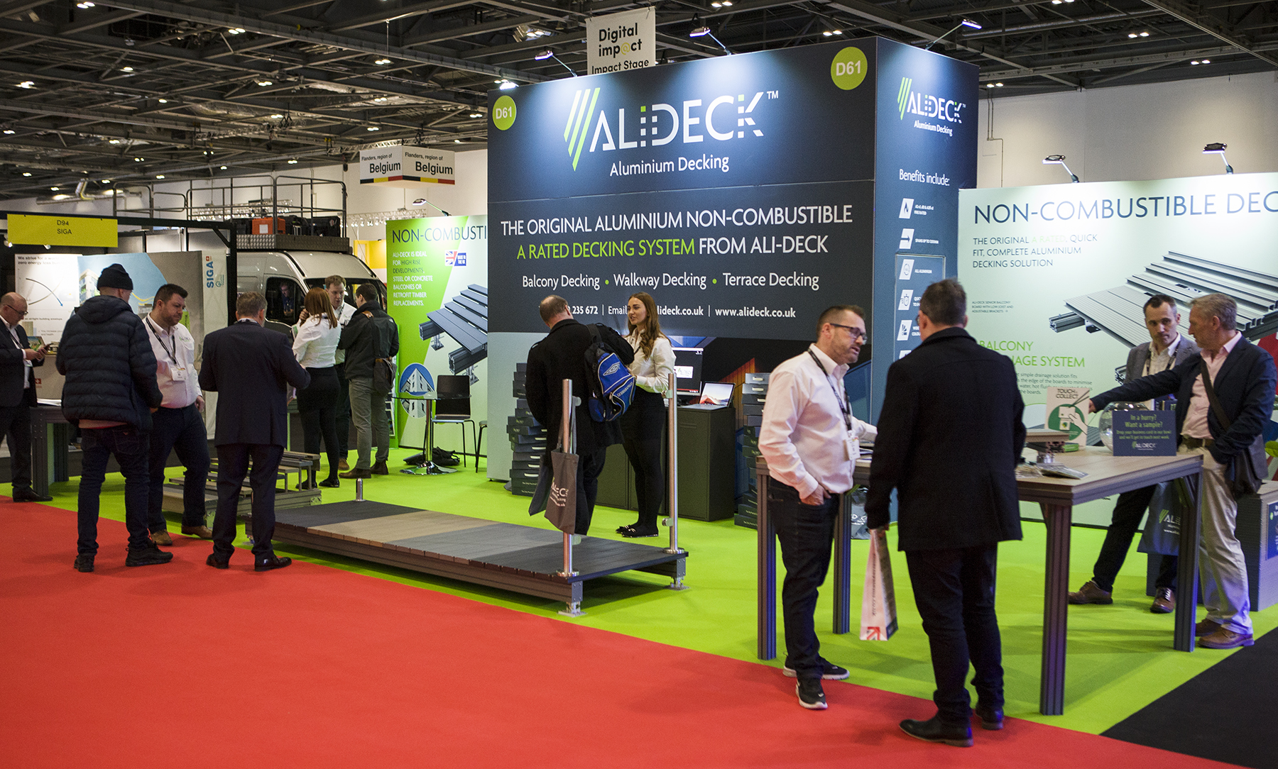 A great first day at Futurebuild 2020 for the AliDeck team as they showcase the full range of AliDeck aluminium decking products.