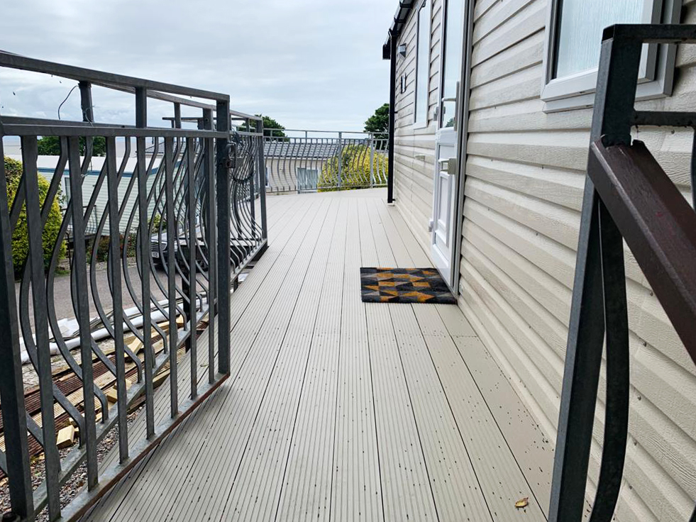 Aluminium Terrace Decking Barry Wales Domestic Static Caravan Alideck